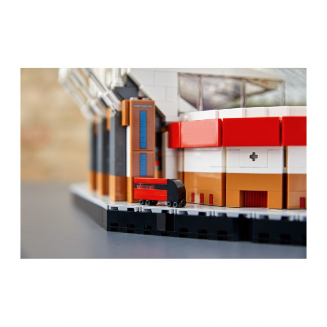 LEGO 10272 Стадион Манчестер Юнайтед - фото8