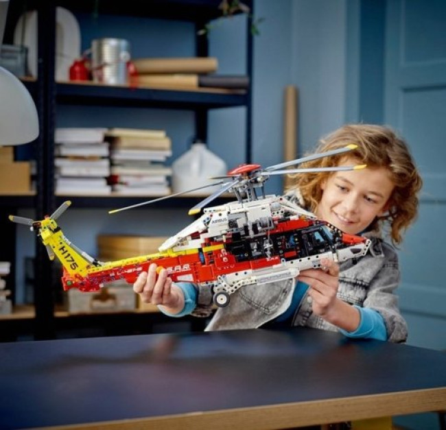 LEGO 42145 Спасательный вертолет Airbus H175  - фото8