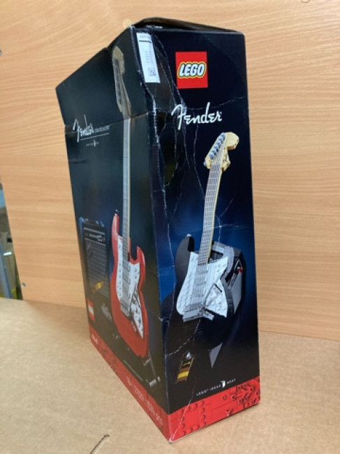 21329 Fender Stratocaster LEGO Ideas уценка - фото3