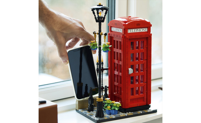 LEGO 21347 Красная лондонская телефонная будка - фото8