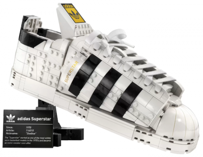 LEGO 10282 adidas Originals Superstar LEGO