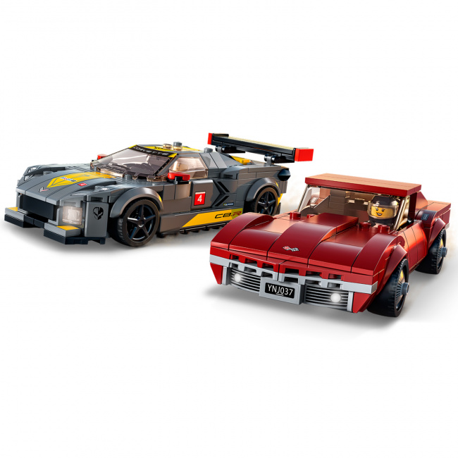 LEGO 76903 Chevrolet Corvette C8.R and 1968 Chevrolet - фото5