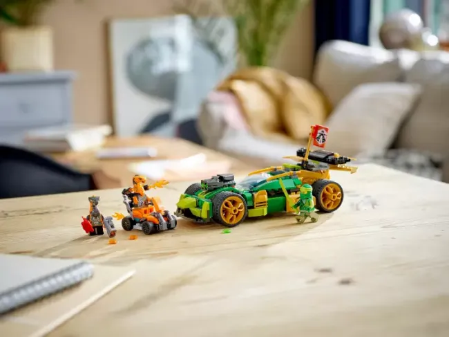 LEGO 71763 Гоночный автомобиль ЭВО Ллойда 