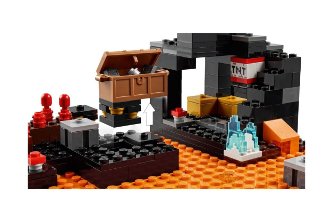 LEGO 21185 Нижний бастион 
