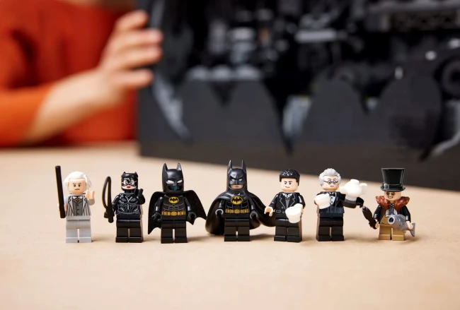 LEGO 76252 Batcave™ - Shadow Box   - фото8