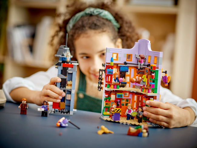 LEGO 76422 Косой переулок: Волшебные хрипы Уизли    - фото6