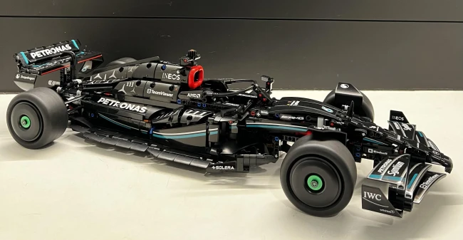 LEGO 42171 Mercedes-AMG F1 W14 E Performance  - фото3