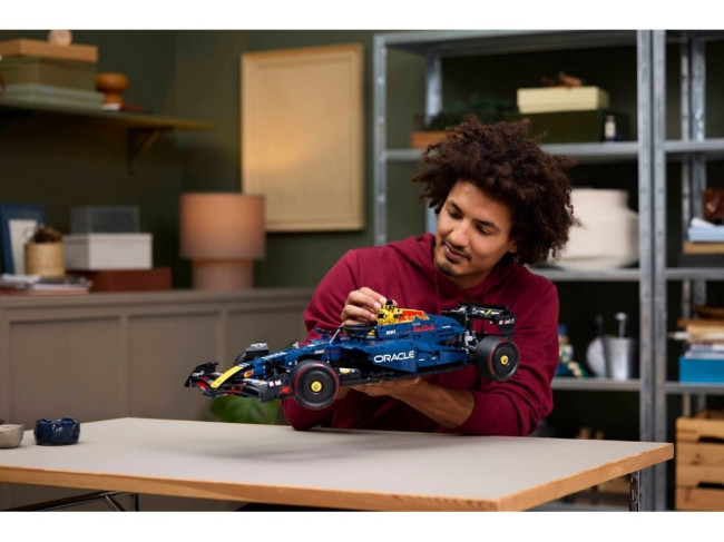 LEGO 42206 Гоночная машина F1 Oracle Red Bull Racing RB20   - фото6