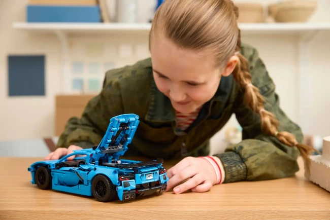  LEGO 42217 Chevrolet Corvette Stingray Blue - фото8