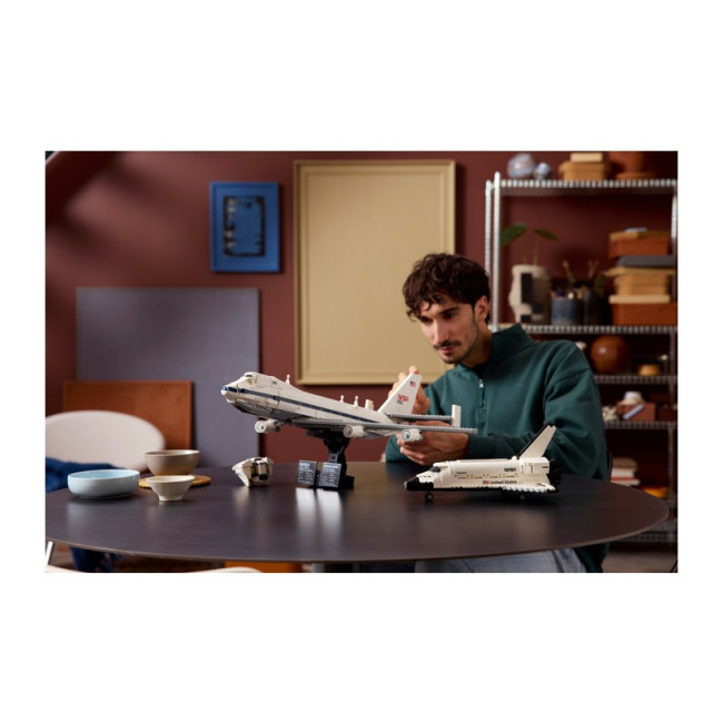 LEGO 10360 Самолет-носитель и Шаттл - фото8