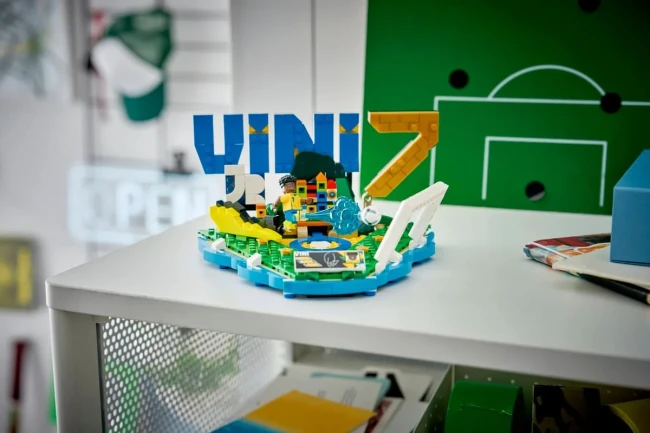 LEGO 43027 Винисиус Жуниор – лучшие моменты футбольного матча  - фото9