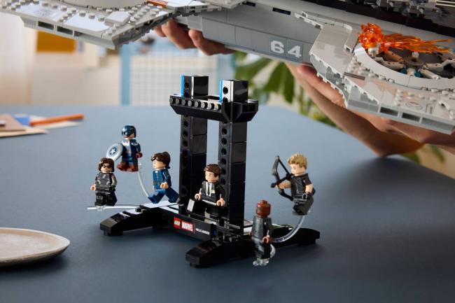 LEGO 76354 Авианосец Щита: Геликарриер   - фото7